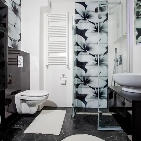 شقة Apartament Milan Gardenia Z Widokiem Na Morze Epapartamenty *